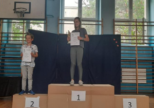 Zwycięzcy wśród uczniów klasy 4a.