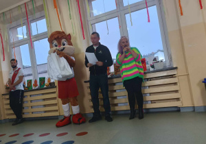Rozstrzygnięcie konkursu plastycznego "Kibicuj z głową z ŁKS".