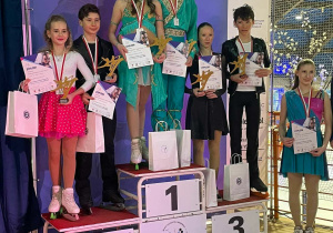 Julia Kadlubek z partnerem i 1 m-ce w kategorii par tanecznych.
