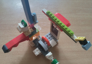 Konstrukcje LEGO, czyli kreatywność świetliczaków w roli głównej.