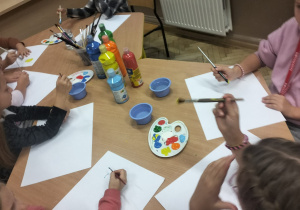 Dzień Kropki w świetlicy szkolnej_twórcze prace plastyczne.