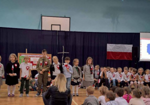 Święto Niepodległości w klasach I-III