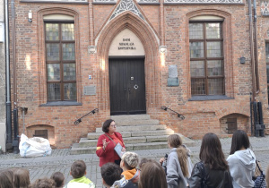 Toruń zachwyca, czyli klasy: 4a, 4b i 8a na historycznym szlaku.
