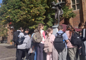Toruń zachwyca, czyli klasy: 4a, 4b i 8a na historycznym szlaku.