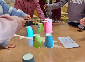 Uważność w formacie 3D, czyli klasa 2a i lekcja koncentracji.