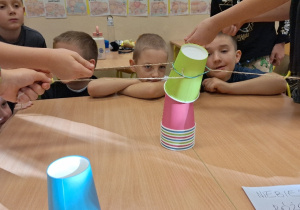 Uważność w formacie 3D, czyli klasa 2a i lekcja koncentracji.