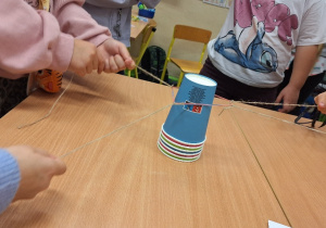 Uważność w formacie 3D, czyli klasa 2a i lekcja koncentracji.