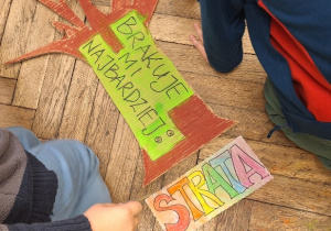 "Dziewczynka z parku" i temat straty_innowacyjnie w klasie 2a_Drzewo Straty.