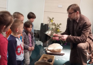 Klasa IIC odwiedza Muzeum Archeologiczne i Etnograficzne
