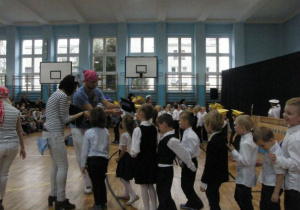 Ślubowanie uczniów klas pierwszych