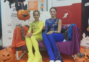 Prezentacja uczestniczek zawodów Halloween CUP
