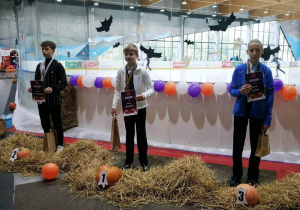 Prezentacja uczestników zawodów Halloween CUP