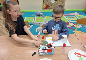 Warsztaty tematyczne "Żabi Król - z cyklu Bajkowe kubeczki"_sala nr 8.