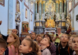 Pielgrzymka dzieci komunijnych na Jasną Górę.