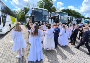 Pielgrzymka dzieci komunijnych na Jasną Górę.