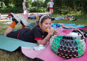 Piknik na łonie natury w klasach: 2a, 2b i 3b.