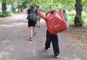 Piknik na łonie natury w klasach: 2a, 2b i 3b.