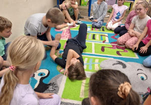 Pozycja boczna bezpieczna w praktyce_projekt "Cenne życie".