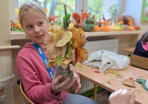 "Patyki poszukuję - wyobraźnię buduję"_projektowo w klasie 3a.