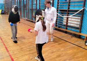 Piknik "Smaki jesieni"_pokazy sportowe na sali gimnastycznej.