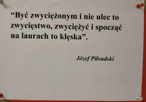 Obchody Dnia Niepodległości w świetlicy szkolnej.