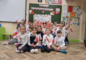 Klasowe obchody Dnia Niepodległości w klasie 3a.