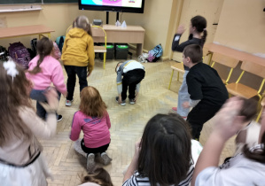 Realizacja projektu "Zdrowo i sportowo"_relaksacja w świetlicy szkolnej.