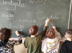 Jak zrozumieć, czym jest "praca"?_zajęcia świetlicowe.