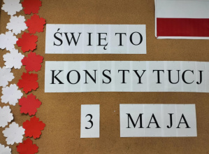 Konstytucja 3 Maja w świetlicy szkolnej.