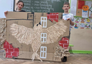 "Nasza Łódź"_efekt finalny muralu w wykonaniu uczniów klasy 3a i p. Agnieszki Tarajkowskiej.