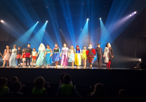 "Prosto z Bajki"_magiczny spektakl w Teatrze V6.