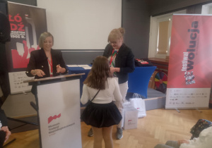 Podsumowanie ogólnopolskiego konkursu „Łódź – miasto buntu”_wręczenie dyplomów.