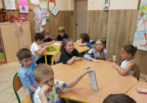 Festyn Zdrowia w świetlicy szkolnej_tematyka zdrowia w grach i zabawach.