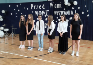 Nagrodzeni uczniowie klasy 7a.