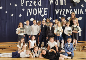 Uczniowie klasy 3a z wychowawczynią, p. Agnieszką Tarajkowską.