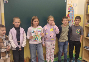 Obchody Dnia Chłopaka na zajęciach etyki.