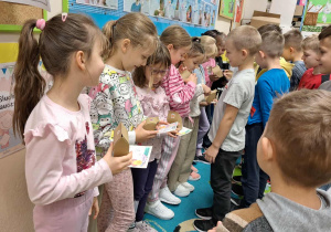 Klasowe obchody Dnia Dziewczyny_klasa 1a.