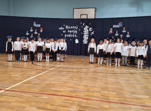 Uroczyste ślubowanie uczniów klas pierwszych.