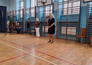 Uroczyste ślubowanie uczniów klas pierwszych_przemówienie Pani Dyrektor Moniki Siedmiogrodzkiej.