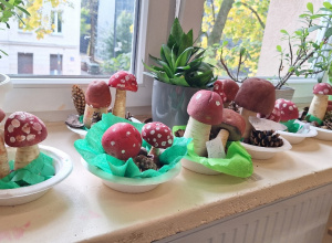 Kreatywna jesień, czyli grzybobranie w klasie 1a.