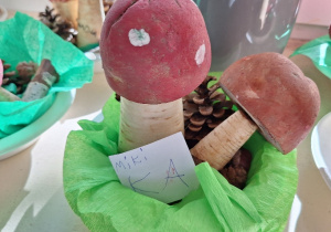 Kreatywna jesień, czyli grzybobranie w klasie 1a_efekt finalny twórczej pracy uczniów klasy 1a.