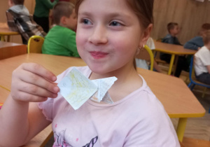 Papier jako twórcze ogniwo_plastycznie w świetlicy szkolnej.