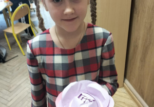 Papier jako twórcze ogniwo_plastycznie w świetlicy szkolnej.