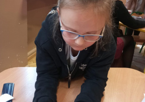 Papier jako twórcze ogniwo_plastycznie w świetlicy szkolnej.