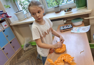 Dyniowy zawrót głowy_motorycznie w klasie 1a.