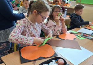 Dyniowy zawrót głowy_motorycznie w klasie 1a.