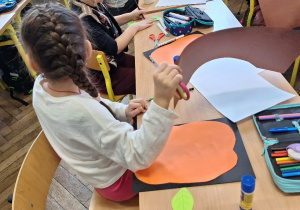 Dyniowy zawrót głowy_motorycznie w klasie 1a.