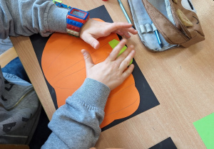 Dyniowy zawrót głowy_motorycznie w klasie 1a.