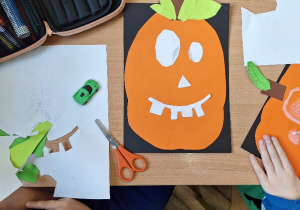 Dyniowy zawrót głowy_motorycznie w klasie 1a.