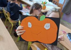 Dyniowy zawrót głowy_motorycznie w klasie 1a.